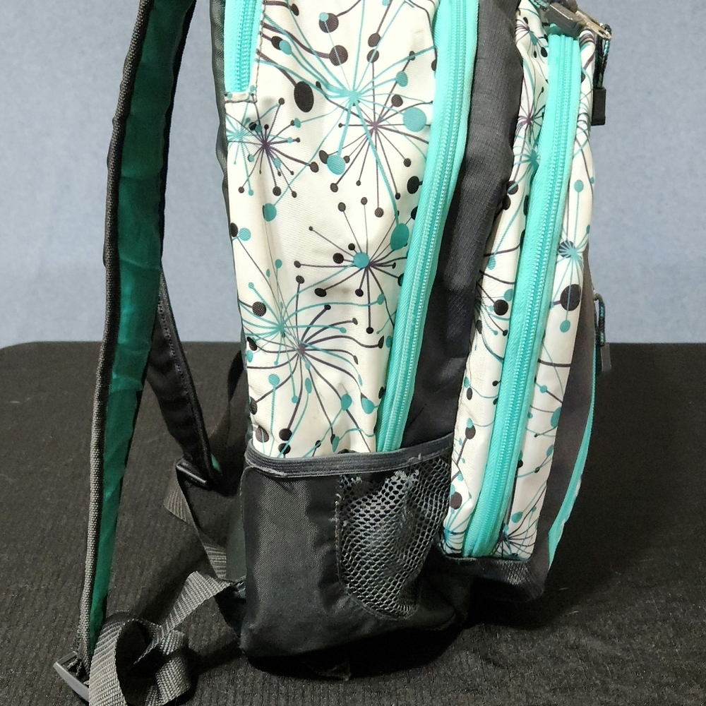 ES firework backpack - Picture 3 of 9